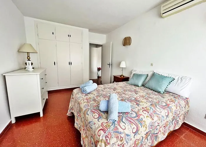 Primera Linea De Playa Con Vistas Al Mar Fuengirola