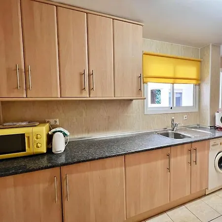 Primera Línea De Playa Con Vistas Al Mar Fuengirola